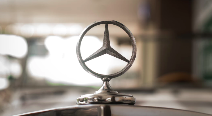 Mercedes Benz A Klasse bil er fed