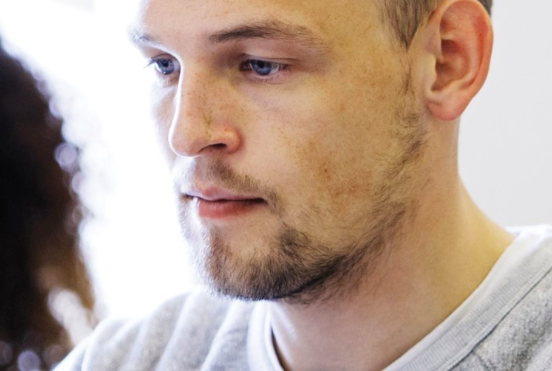 I dag her på bloggen skal vi tale om Social og sundhedsuddannelse, og derfor er jeg mega glad for, at I er kommet forbi netop i dag.